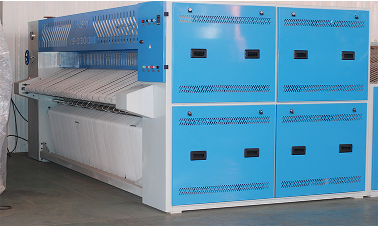 Ironing And Folding Automatic Machine For Clothes Folding Speed 10-50 M/Min 220v/380v